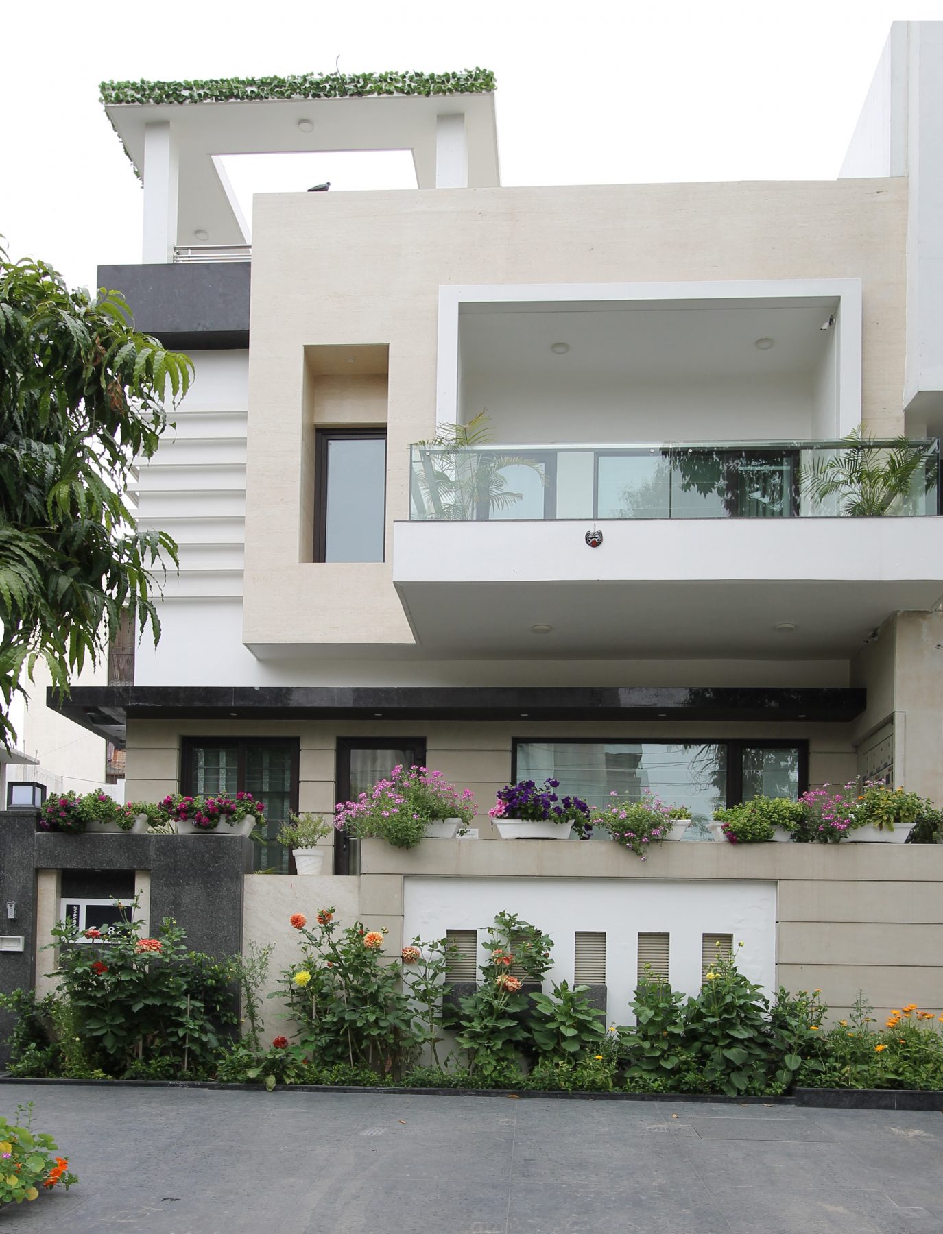 Sunil Jain Residence photograph 2