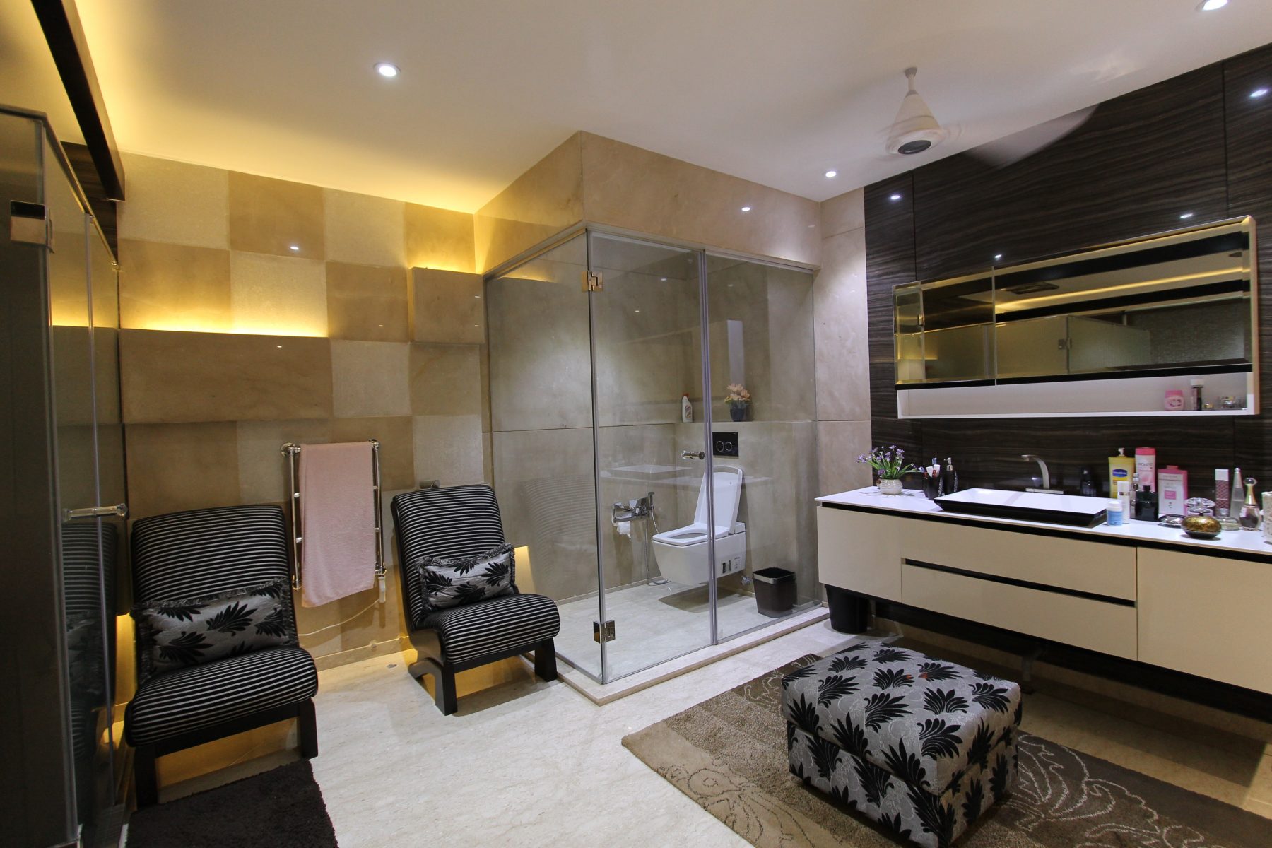 Sahil Nagpal Residence - Master Bathroom