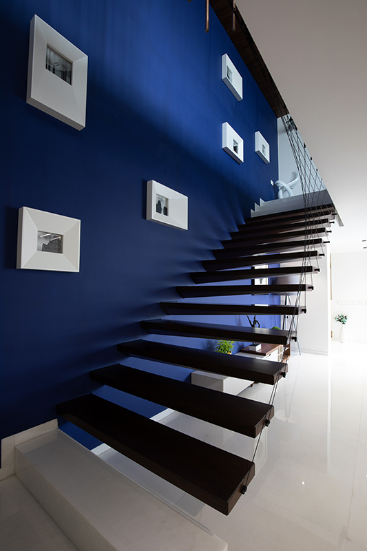 Feature Staircase